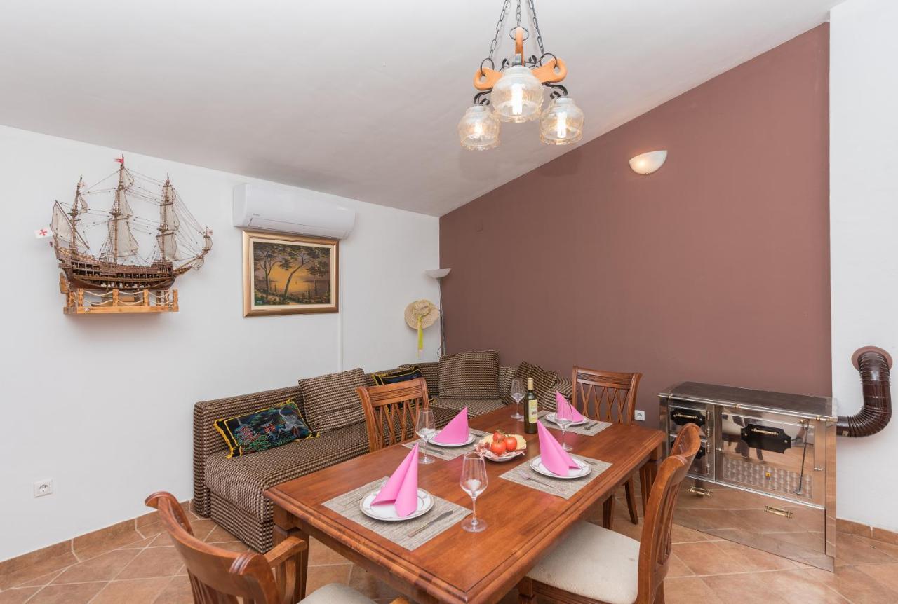 Holiday Home Frane Slivno  Exterior foto
