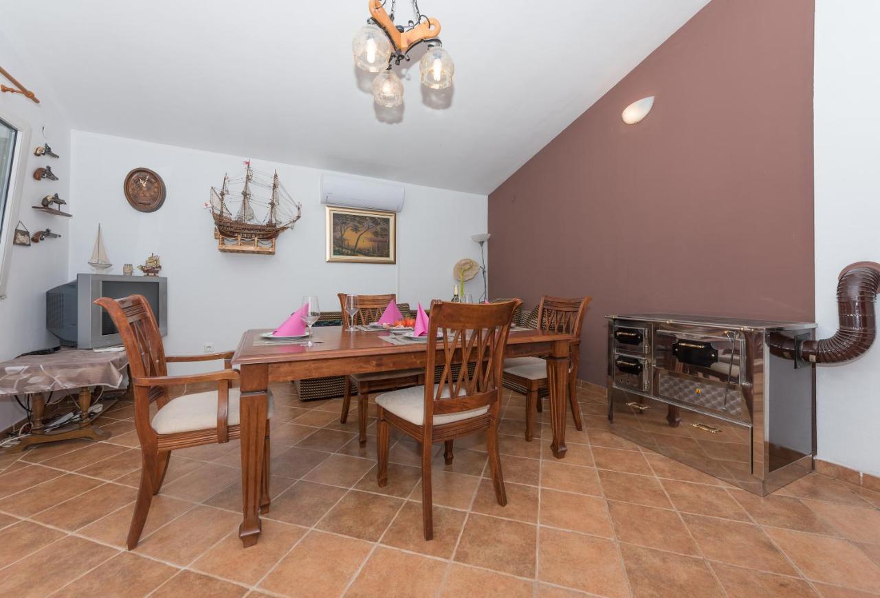 Holiday Home Frane Slivno  Exterior foto